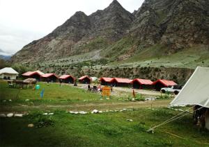 tih siramani river camp jispa