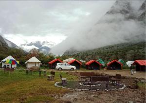 tih siramani river camp jispa