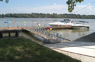 Holiday Beach Budapest Wellness & Conference Hotel,Csillaghegy>>Budapest,4 star
