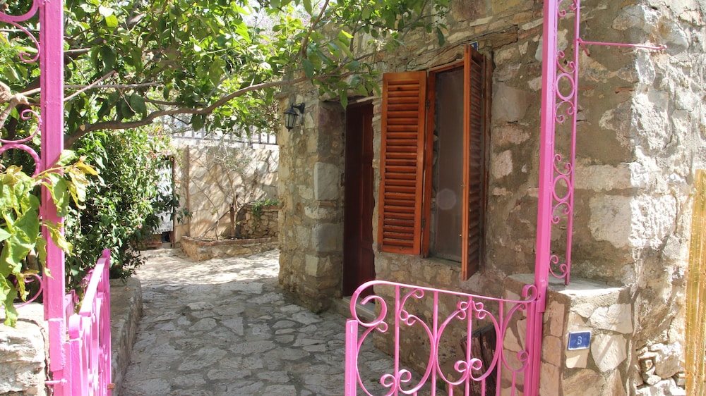 eski datca pansiyon cafe