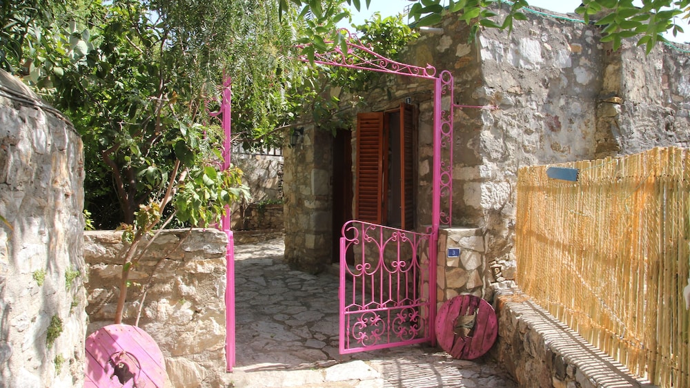 eski datca pansiyon cafe