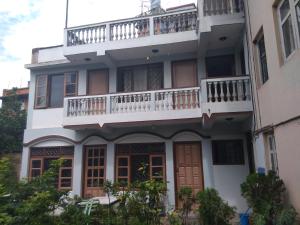 Big Bell Guest House,Inacho-7 Bhaktapur 44800,3 star