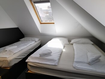 cha cha rooms