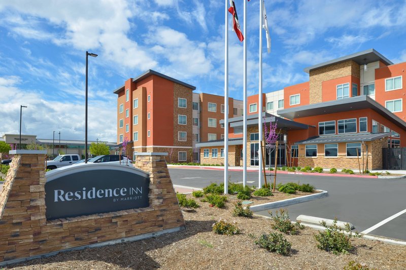 residence inn by marriott visalia