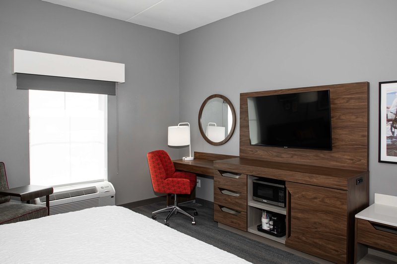 hampton inn and suites charlotte steele creek