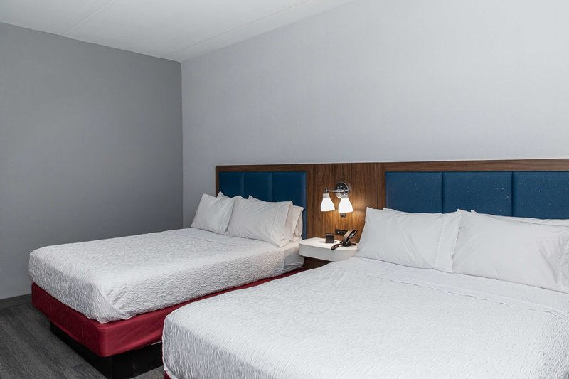 hampton inn and suites charlotte steele creek