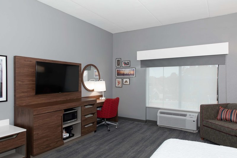 hampton inn and suites charlotte steele creek