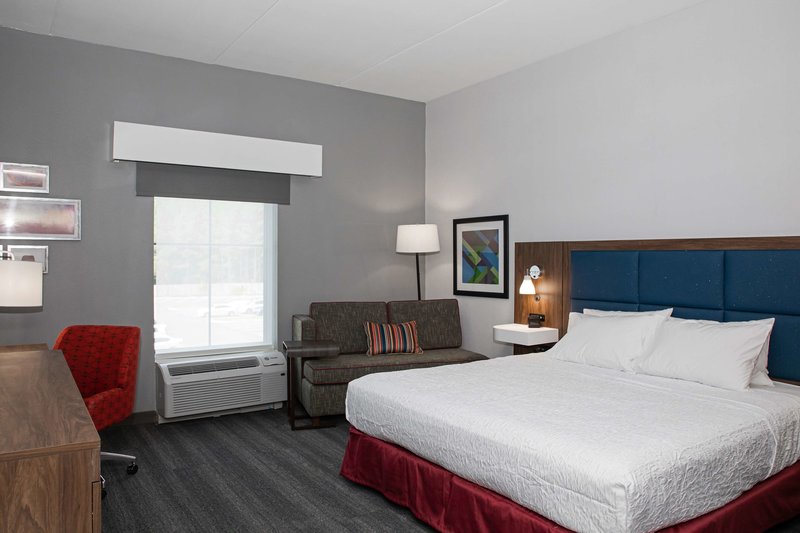 hampton inn and suites charlotte steele creek