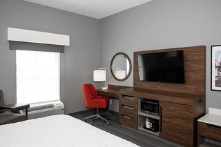 hampton inn and suites charlotte steele creek