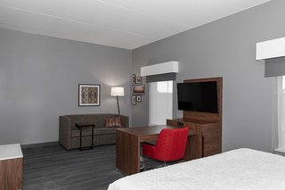 hampton inn and suites charlotte steele creek