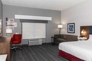 hampton inn and suites charlotte steele creek