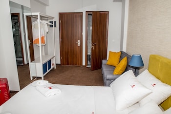 city plaza apartments and rooms