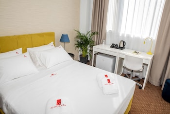 city plaza apartments and rooms