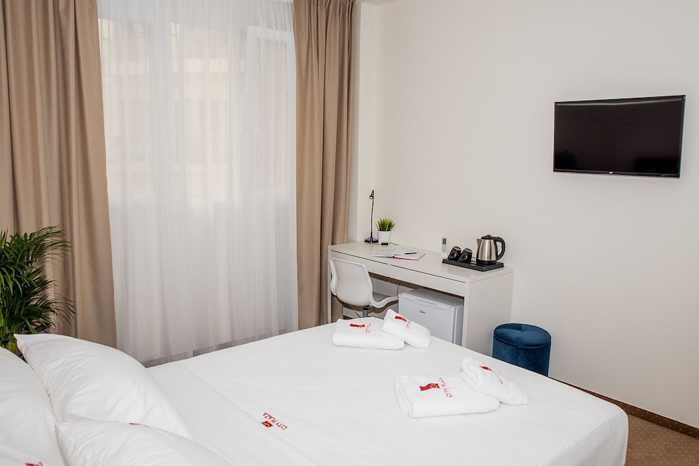 city plaza apartments and rooms