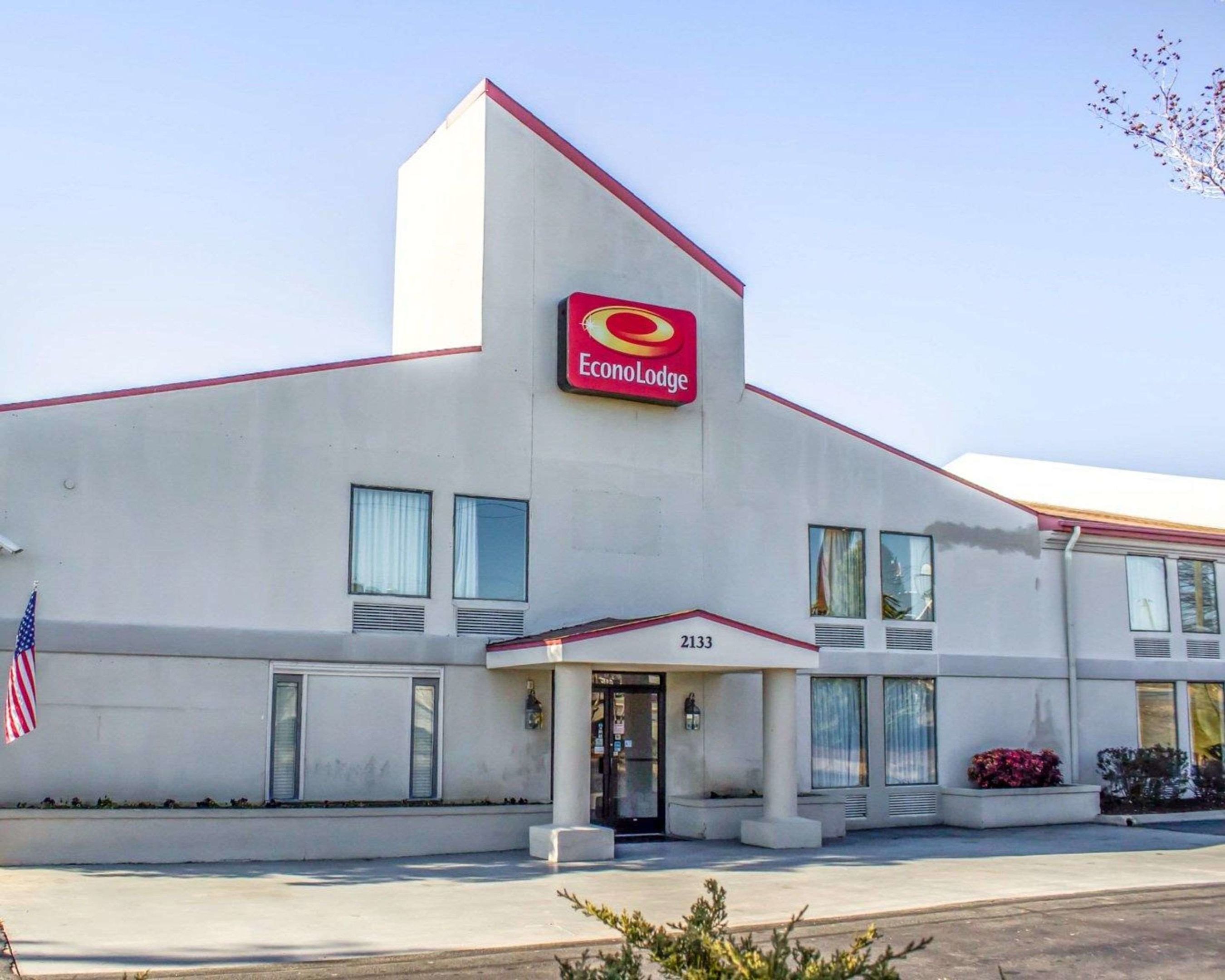 econo lodge burlington i 40