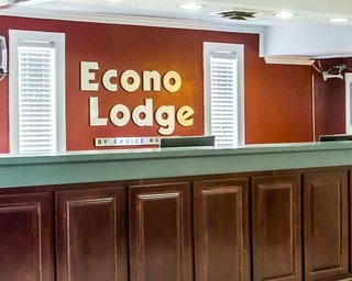 econo lodge burlington i 40