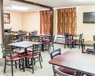 econo lodge burlington i 40
