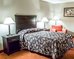 econo lodge burlington i 40