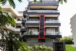 Super Townhouse 158 Near Netaji Subhash Marg Near Appu Ghar,Gurugram>>Delhi,4 star
