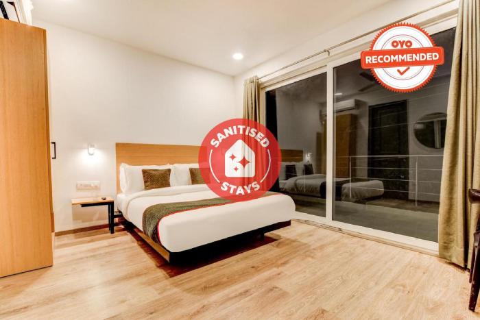 super townhouse 158 near netaji subhash marg near appu ghar