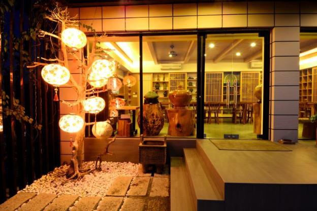 simple happiness hostel