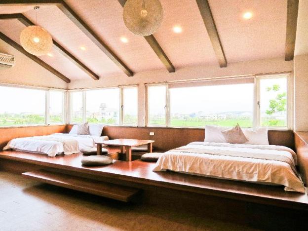 simple happiness hostel