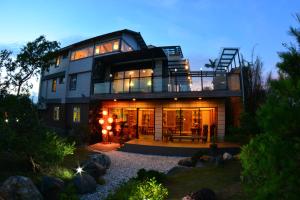 simple happiness hostel