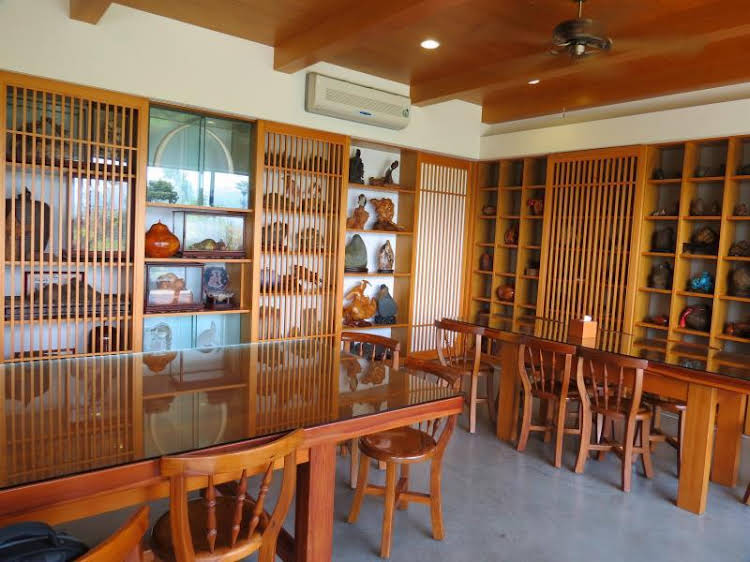 simple happiness hostel