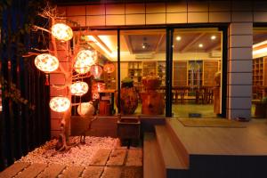 simple happiness hostel