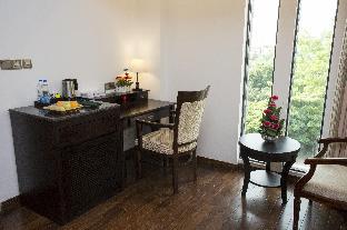 the midori by lakeshore