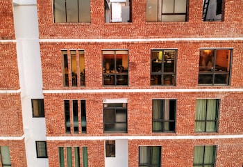 the midori by lakeshore