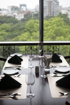 the midori by lakeshore