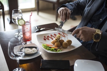 the midori by lakeshore