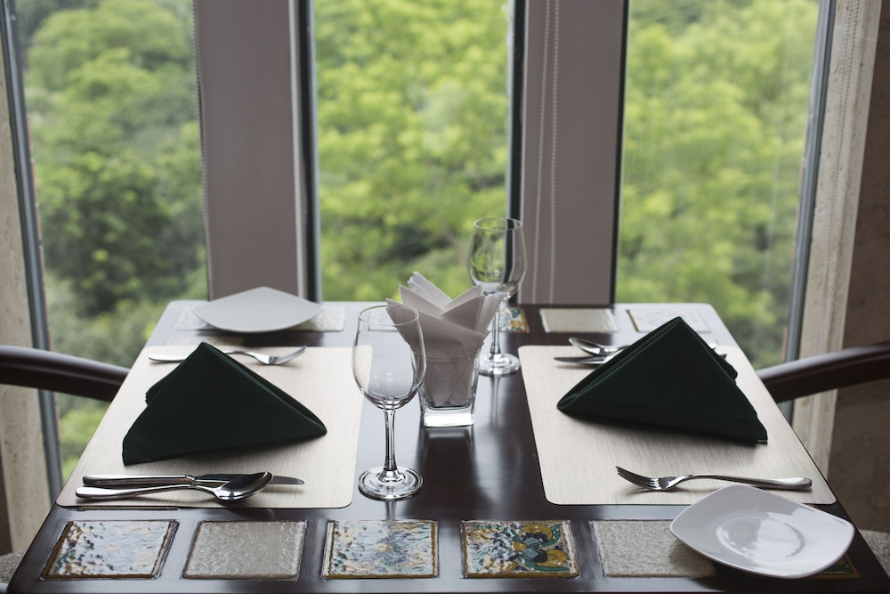 the midori by lakeshore