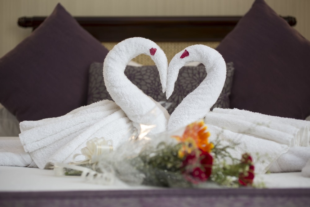 the midori by lakeshore