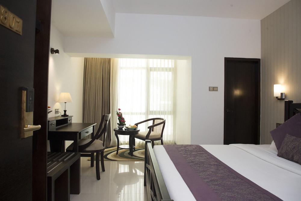 the midori by lakeshore