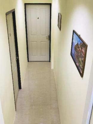 harrys residence