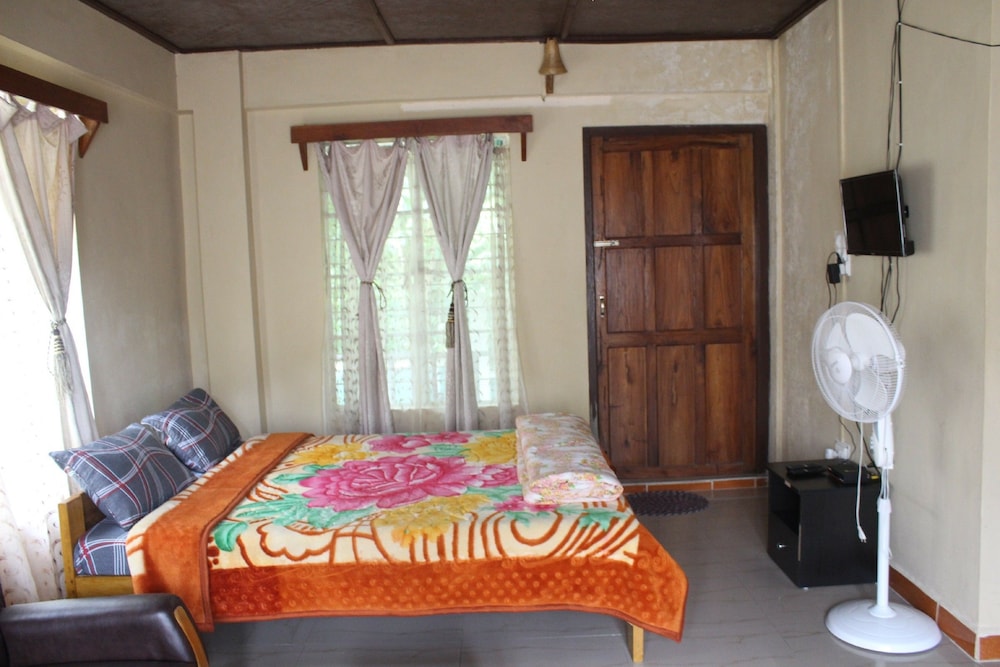 pumpkin streamside guest house