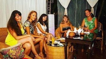 shivers oasis luxury rooms