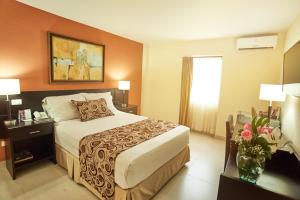 hotel arizona suites