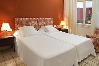 Hotel Llevant,,3 star