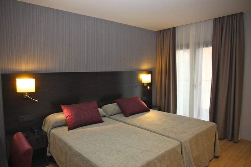 petit palau adults only