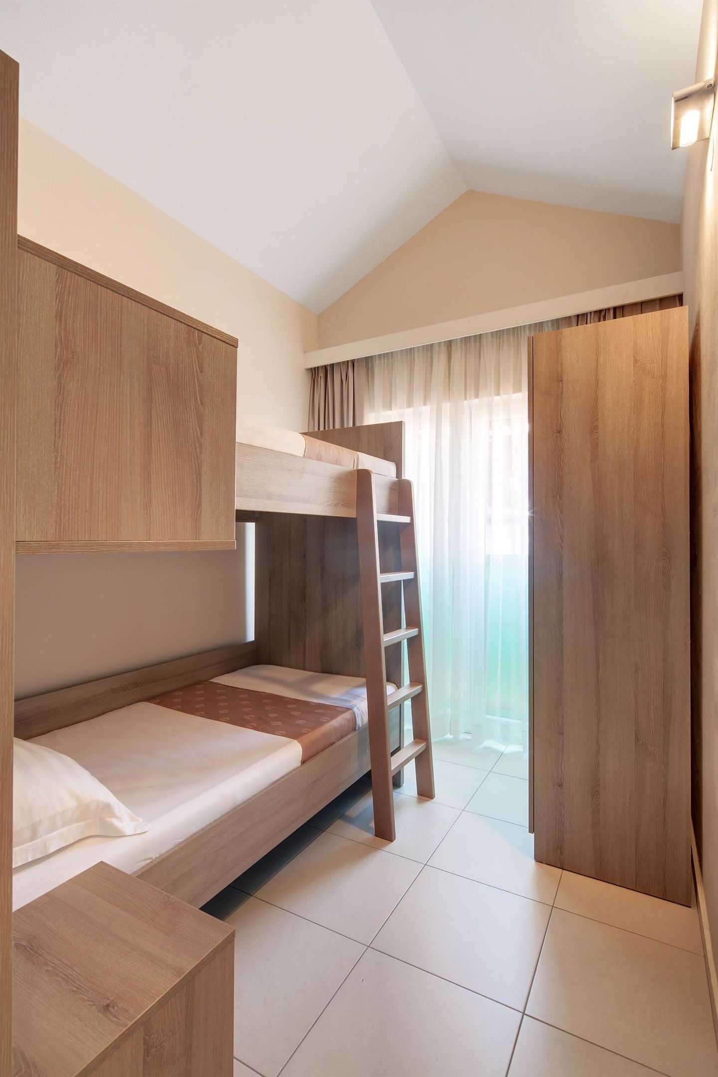 apartments katoro plava laguna