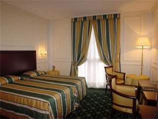 The Regency Hotel, Sure Hotel Collection By Best Western,Lissone>>Lezzeno,4 star