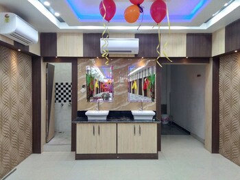 hotel central square a couple friendly hotel