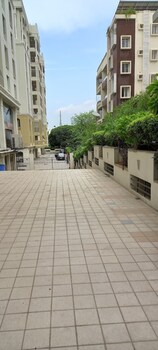 hotel central square a couple friendly hotel