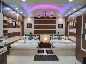 hotel central square a couple friendly hotel