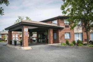Comfort Inn Brossard,Champlain>>Brossard,3 star