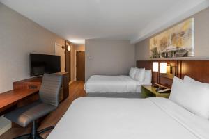 Comfort Inn Brossard,Champlain>>Brossard,3 star