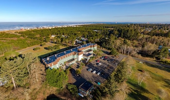 chateau westport resort